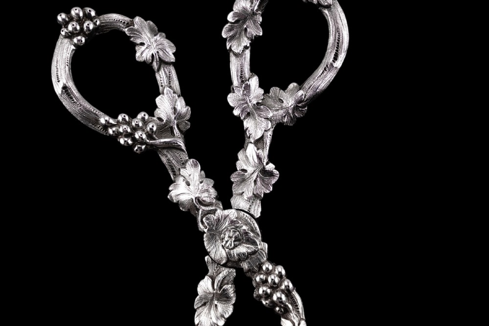 An Immaculate Georgian Solid Silver Sugar Tongs/Tea Tongs Naturalistic Style - 1836 View V