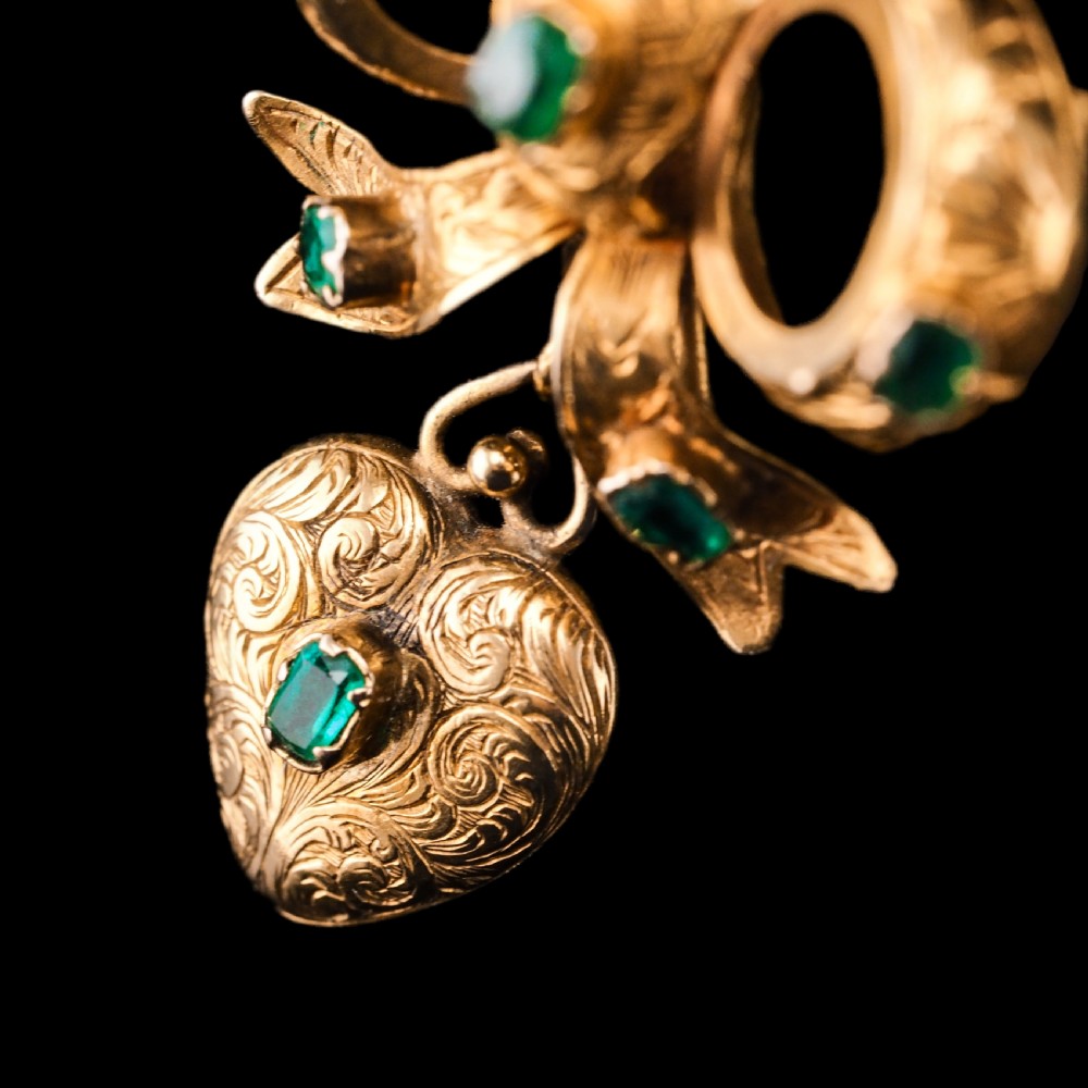 Antique Victorian Emerald 18ct Gold Bow Heart Pendant Necklace - c.1880 View VII