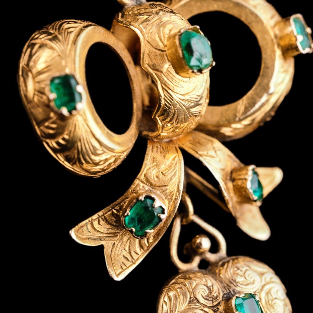 Antique Victorian Emerald 18ct Gold Bow Heart Pendant Necklace - c.1880 View VIII