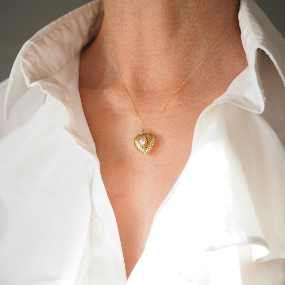 Antique Victorian 18ct Gold Heart Shaped Charm Pendant with Pearl - c.1890 View VI