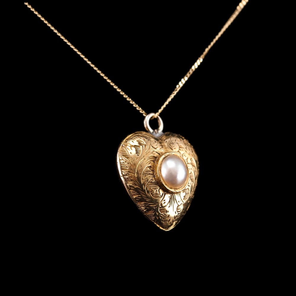 Antique Victorian 18ct Gold Heart Shaped Charm Pendant with Pearl - c.1890 View XIII