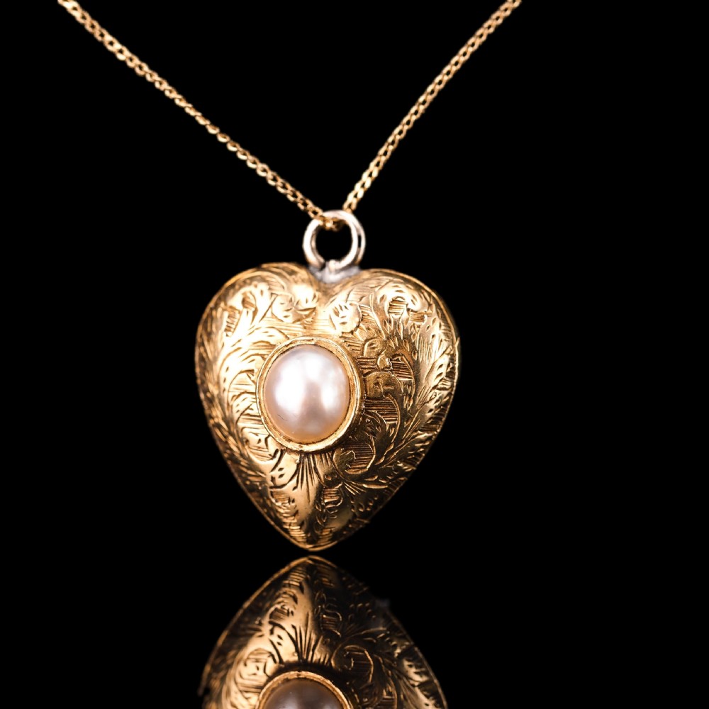Antique Victorian 18ct Gold Heart Shaped Charm Pendant with Pearl - c.1890 View XIX
