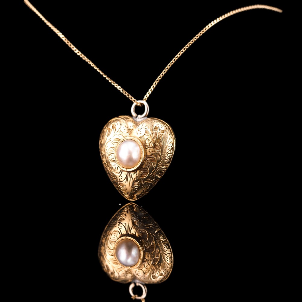 Antique Victorian 18ct Gold Heart Shaped Charm Pendant with Pearl - c.1890 View XXI