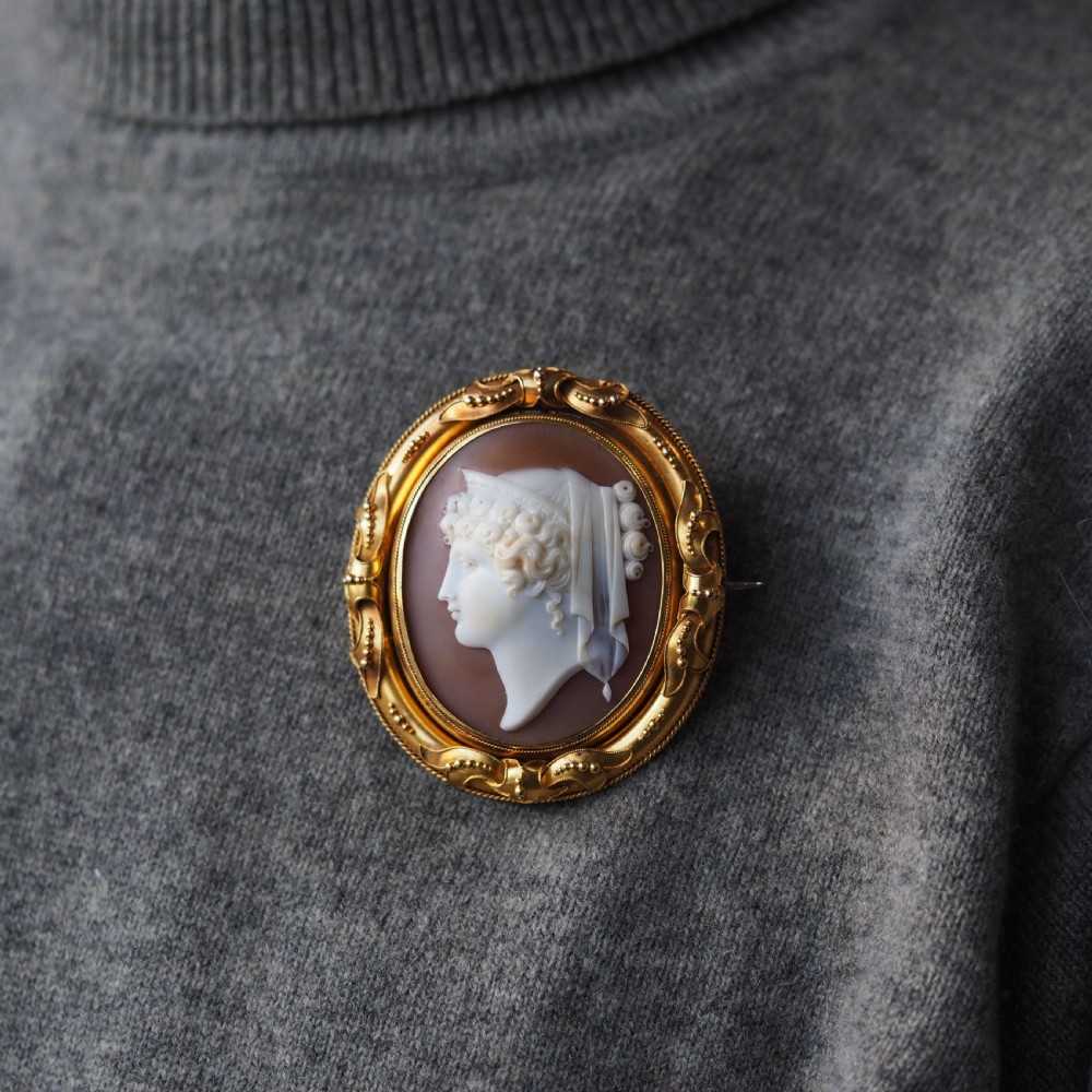Antique Victorian Large 18K Gold Cameo Brooch Pendant Locket - c.1860 View XVII