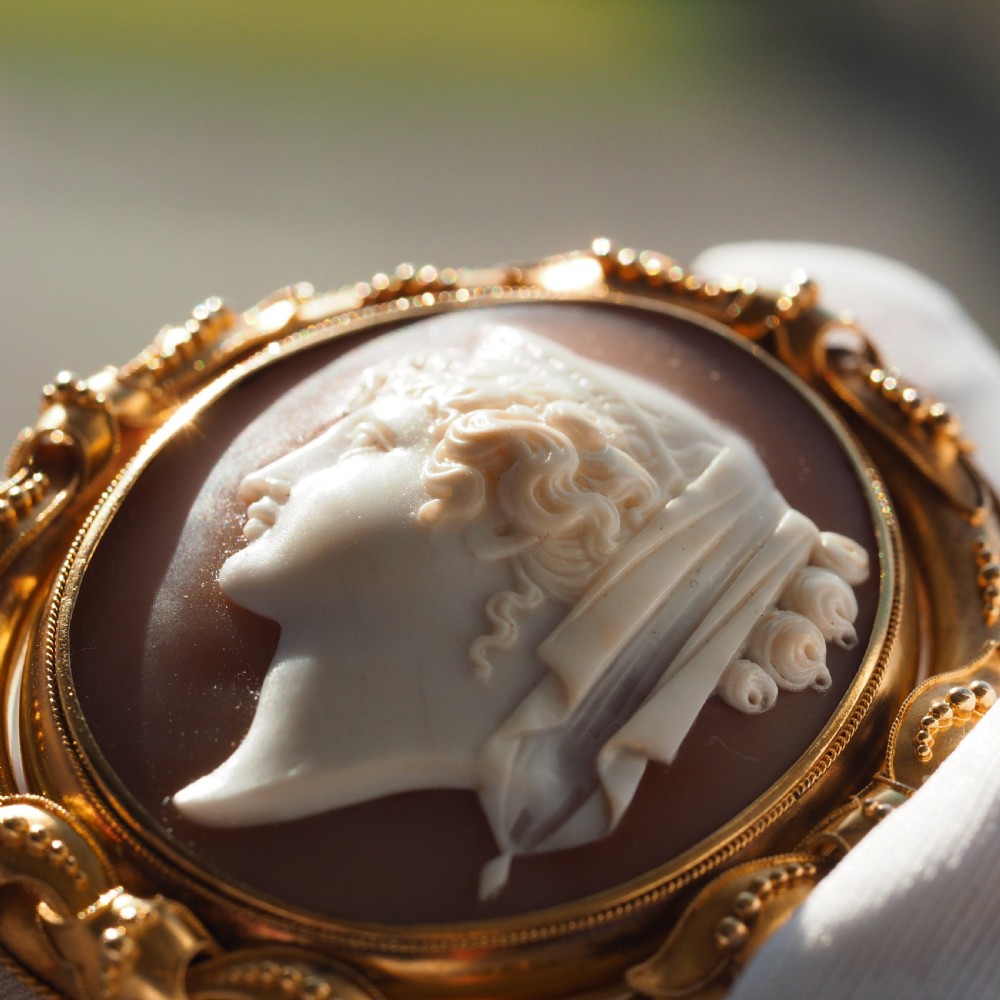 Antique Victorian Large 18K Gold Cameo Brooch Pendant Locket - c.1860 View XX