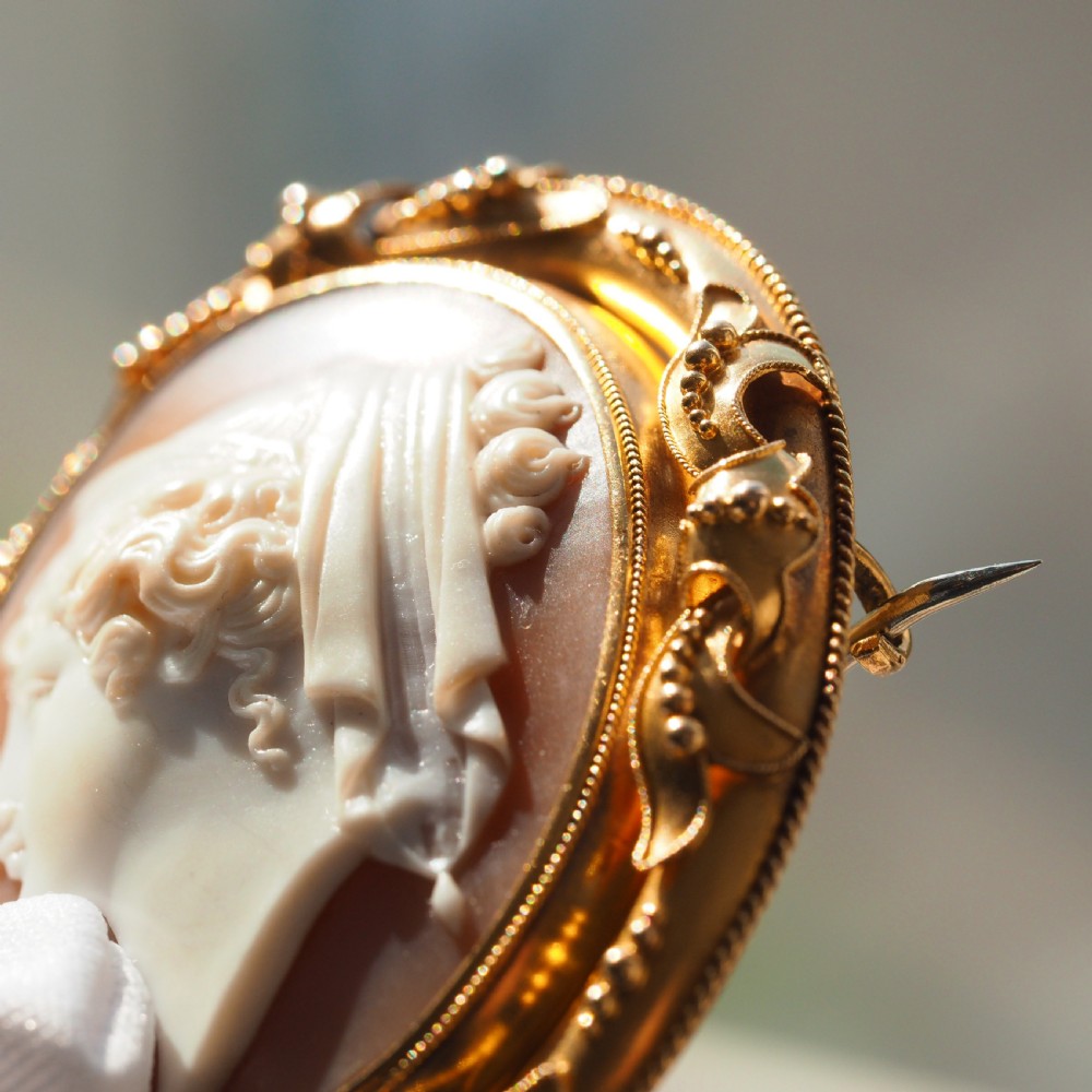 Antique Victorian Large 18K Gold Cameo Brooch Pendant Locket - c.1860 View XXI