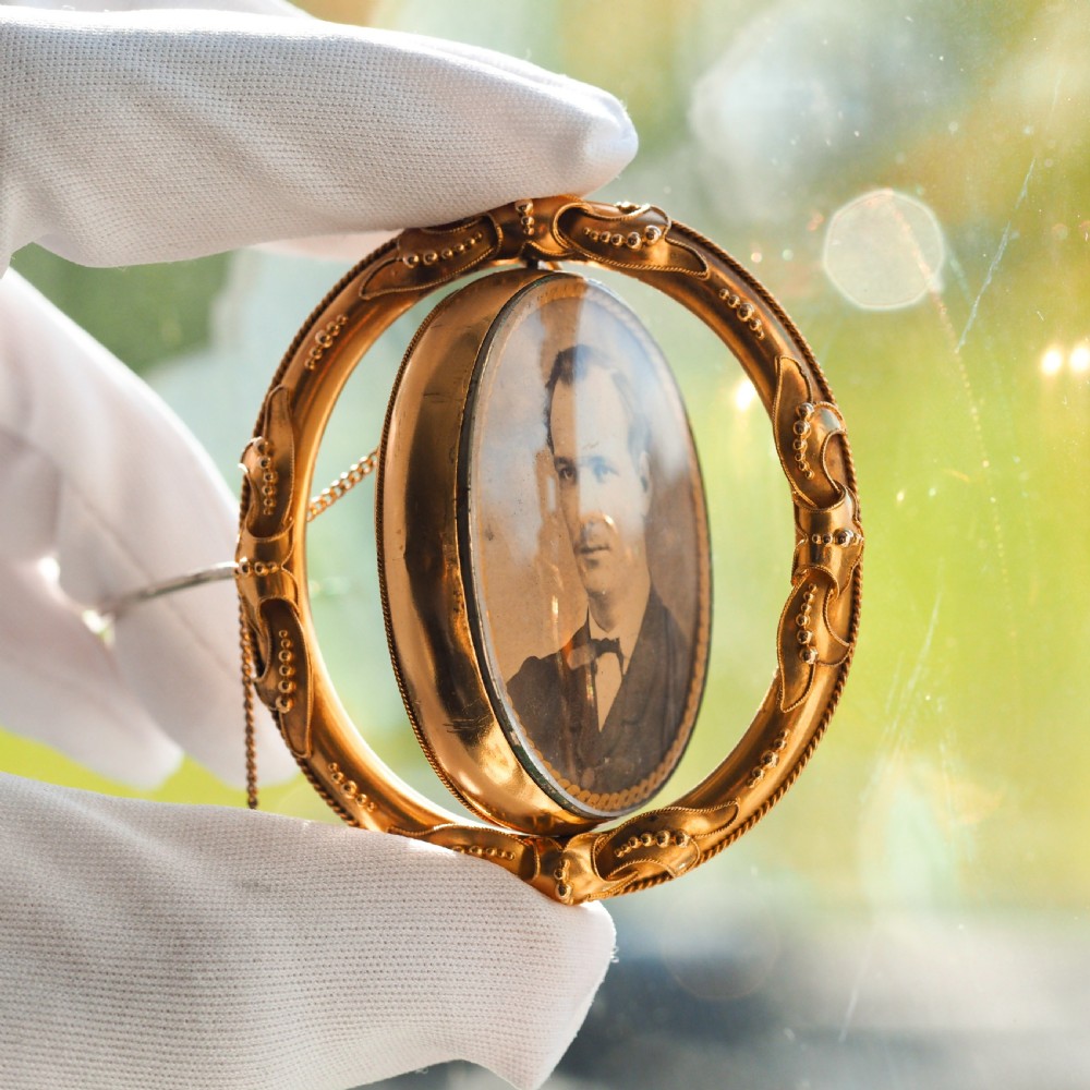 Antique Victorian Large 18K Gold Cameo Brooch Pendant Locket - c.1860 View XXII