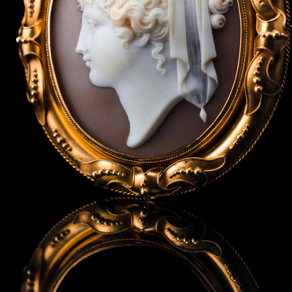 Antique Victorian Large 18K Gold Cameo Brooch Pendant Locket - c.1860 View XXVIII