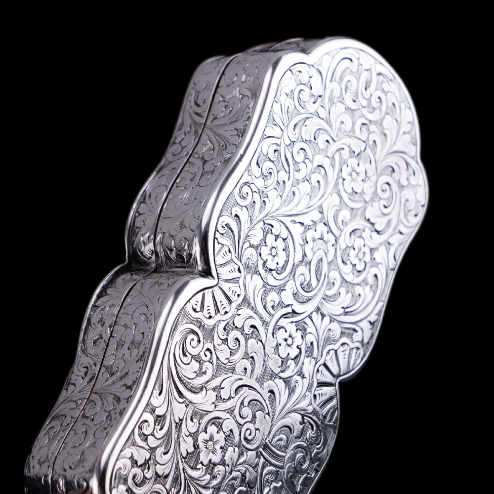 Antique Victorian Solid Silver Snuff Box with Scrolled Acanthus Engravings - Nathaniel Mills 1840 View VII