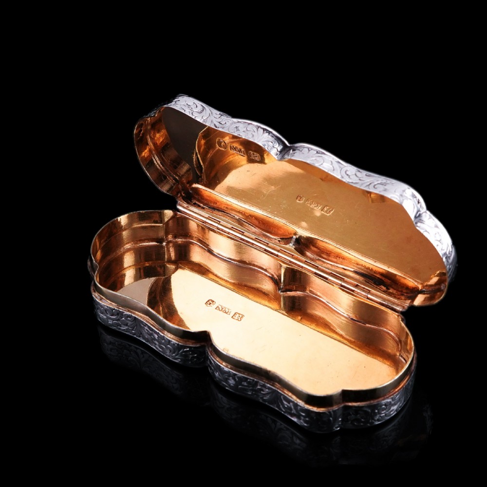 Antique Victorian Solid Silver Snuff Box with Scrolled Acanthus Engravings - Nathaniel Mills 1840 View XI