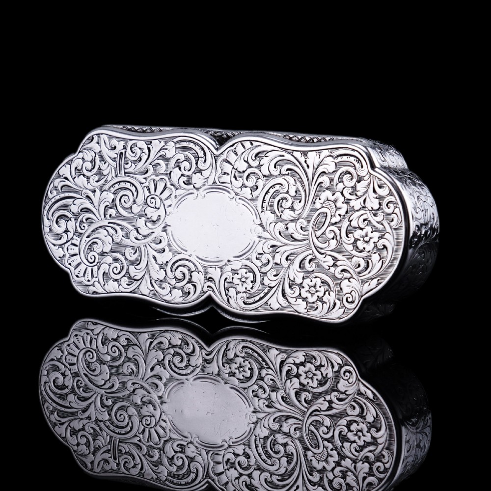 Antique Victorian Solid Silver Snuff Box with Scrolled Acanthus Engravings - Nathaniel Mills 1840 View XVII