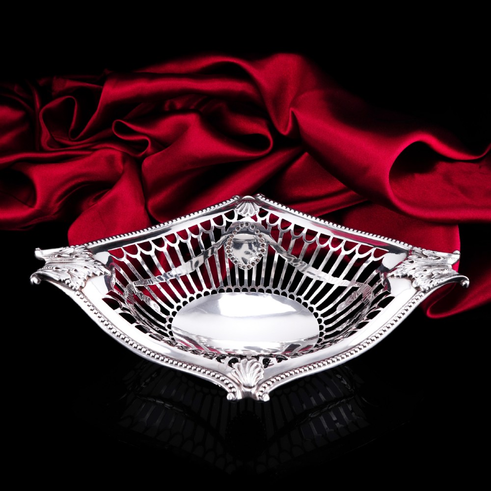 Antique Victorian Solid Silver Bowl/Basket in Neoclassical Style - William Hutton & Sons 1899 View XIV