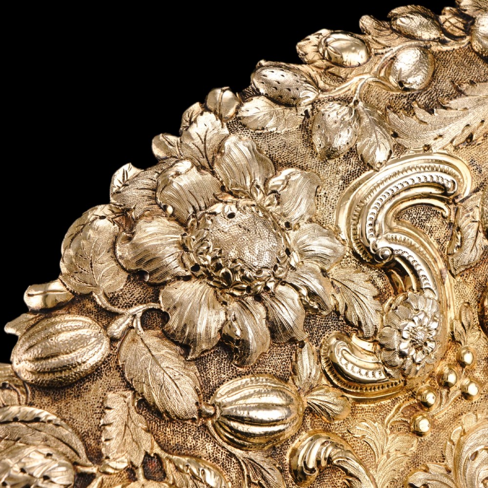 Antique Georgian Solid Silver Gilt Charger/Sideboard Dish Baronet Coat of Arms - London 1809 View XIV