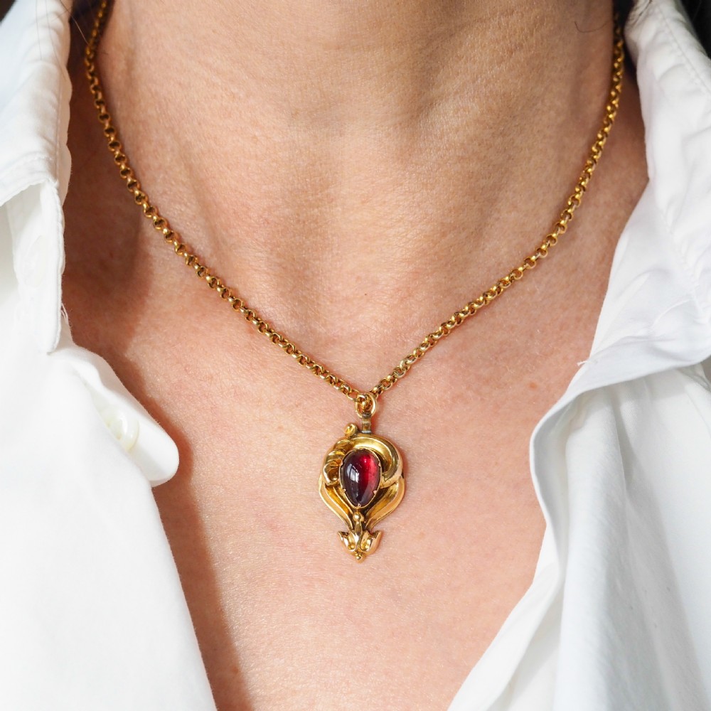 Antique Victorian 18ct Gold Garnet Cabochon Pendant Necklace - c.1840 View IV