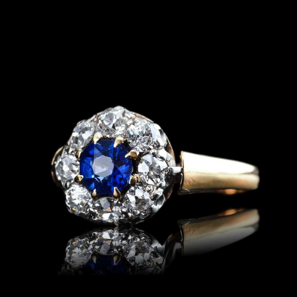 Antique Victorian Sapphire & Diamond 18ct Gold Cluster Ring - c.1900 View IV