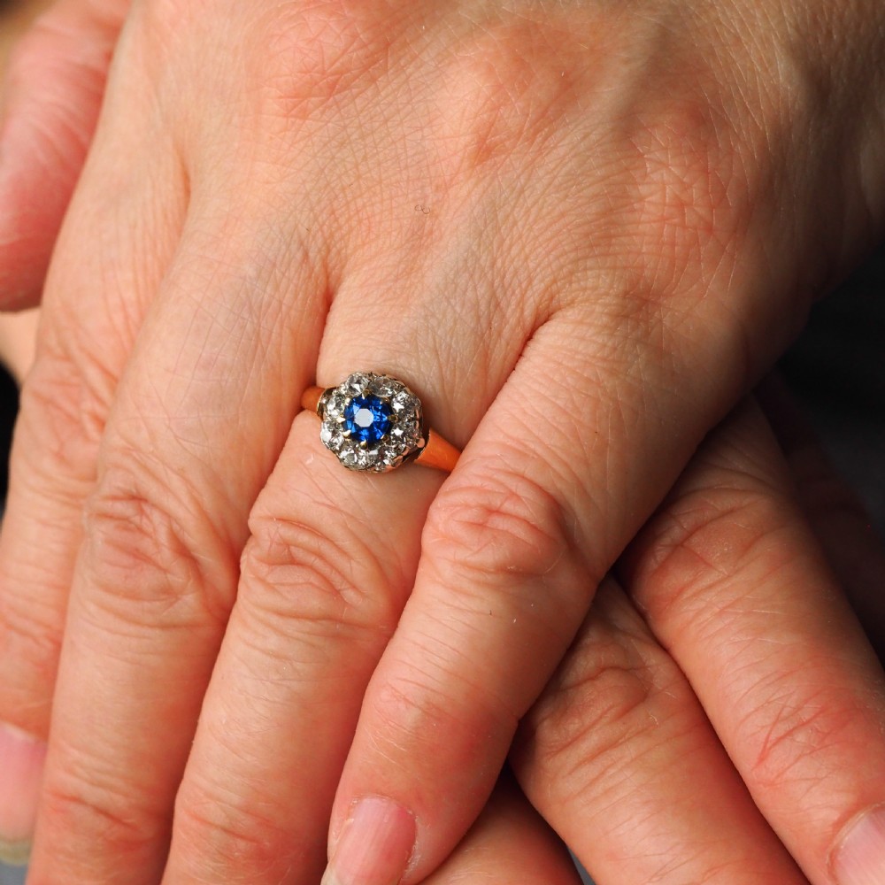 Antique Victorian Sapphire & Diamond 18ct Gold Cluster Ring - c.1900 View X