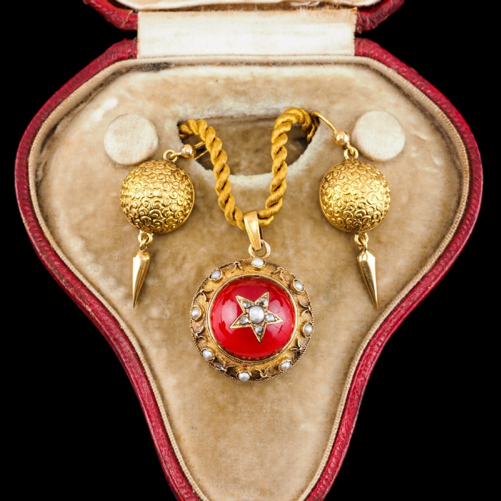 Antique Victorian 18ct Gold Earrings Etruscan Style - c.1880 View XXV