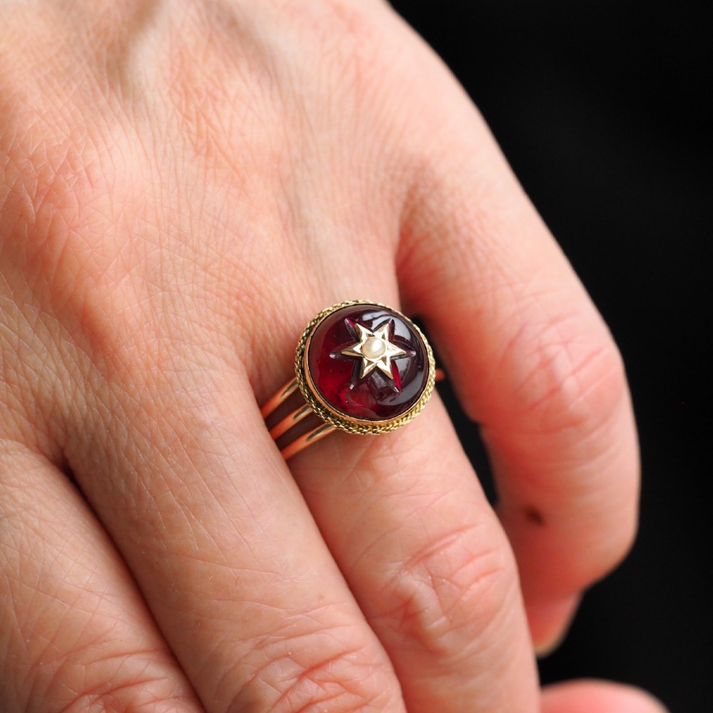 Antique Victorian 14ct Gold Garnet Star Cabochon Ring with Seed Pearl - c.1880 View IV