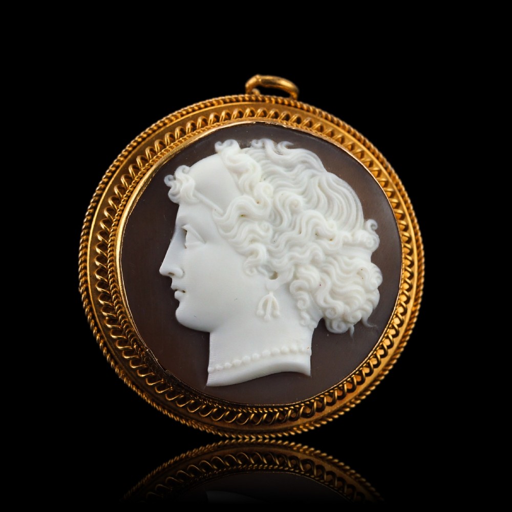 Antique Victorian Cameo 18ct Gold Brooch/Pendant Necklace - c.1880 View XVII