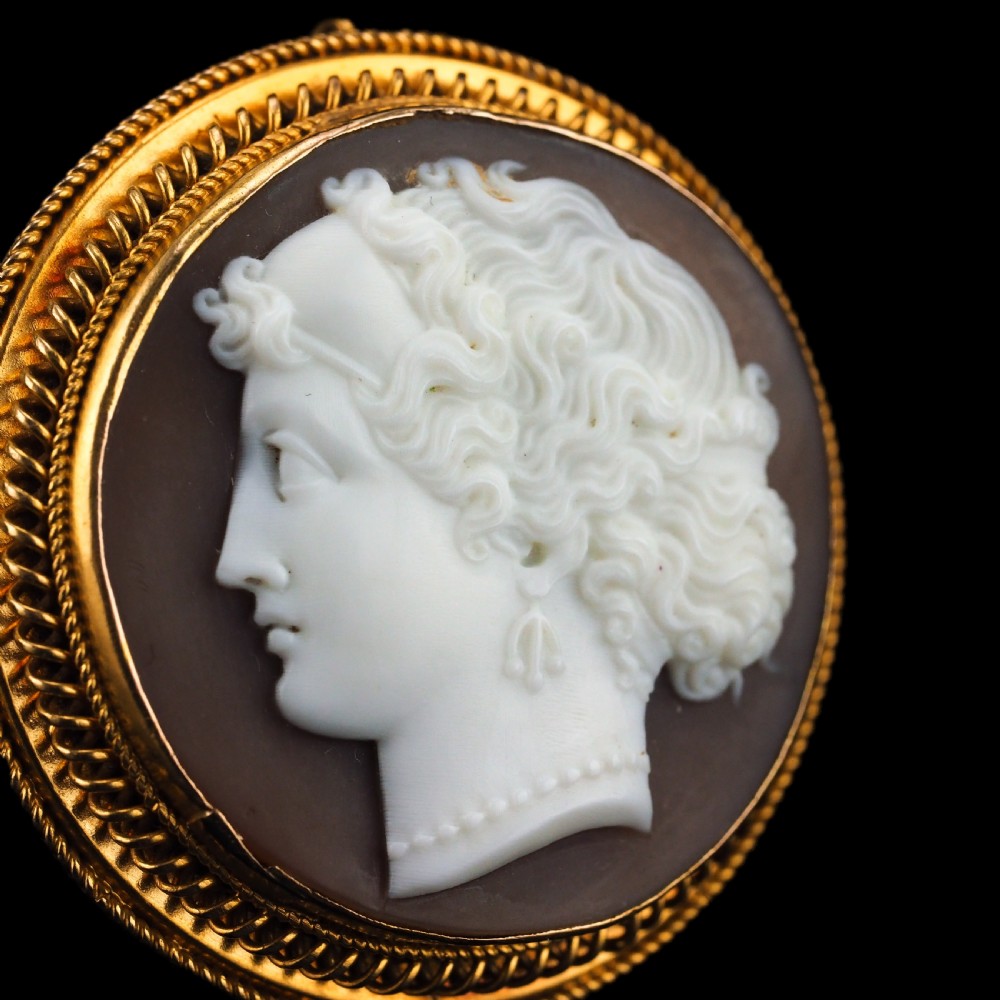 Antique Victorian Cameo 18ct Gold Brooch/Pendant Necklace - c.1880 View XX