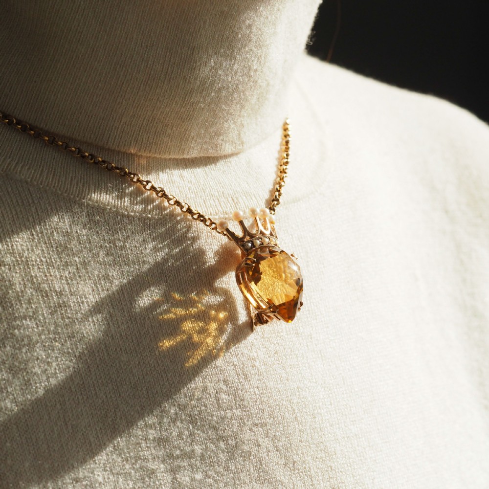 A Citrine & Pearl 14ct Gold Heart Coronet Crown Brooch/Pendant Necklace View III