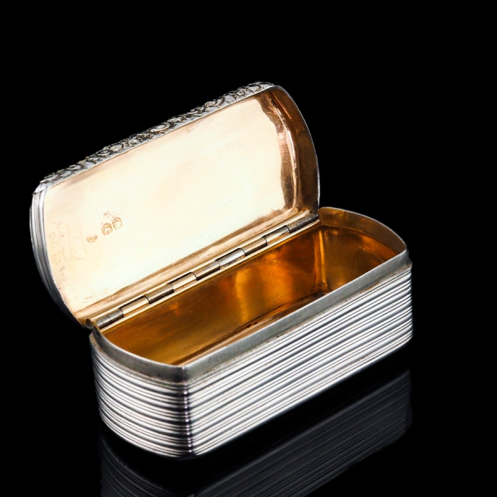Antique Georgian Solid Silver Snuff Box Oblong Shape with Reeded Lines - Charles Rawlings 1818 View X