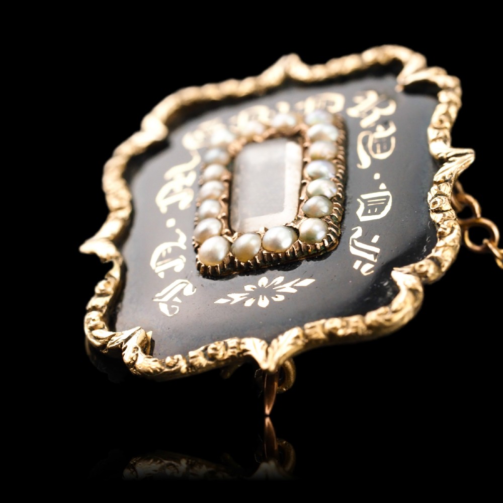 Antique Georgian 14ct Gold Mourning Brooch with Seed Pearls & Black Enamel - c.1800 View V