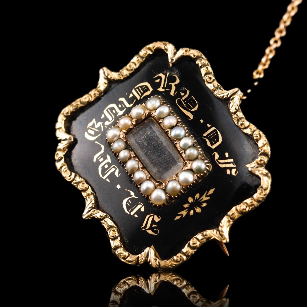 Antique Georgian 14ct Gold Mourning Brooch with Seed Pearls & Black Enamel - c.1800 View IX