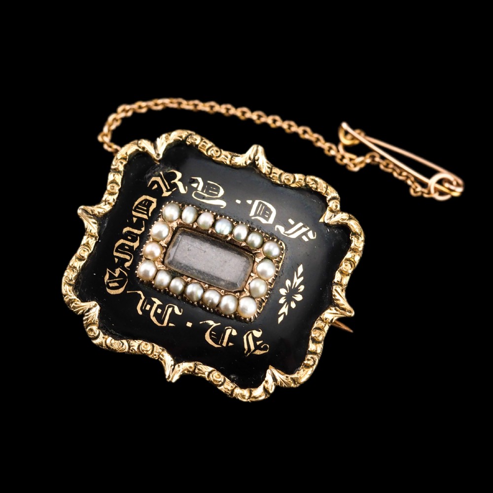 Antique Georgian 14ct Gold Mourning Brooch with Seed Pearls & Black Enamel - c.1800 View XIII