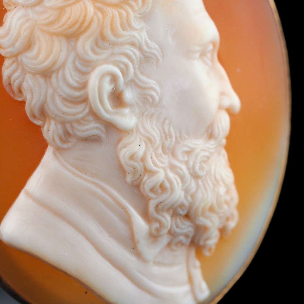 Antique Victorian Cameo Brooch 14ct Gold with Portrait of a Gentleman - c.1890 View VIII