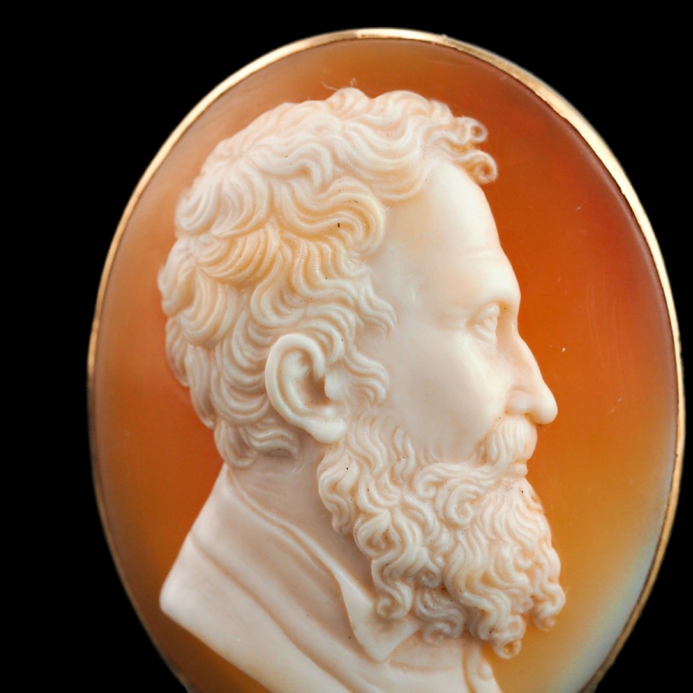 Antique Victorian Cameo Brooch 14ct Gold with Portrait of a Gentleman - c.1890 View IX