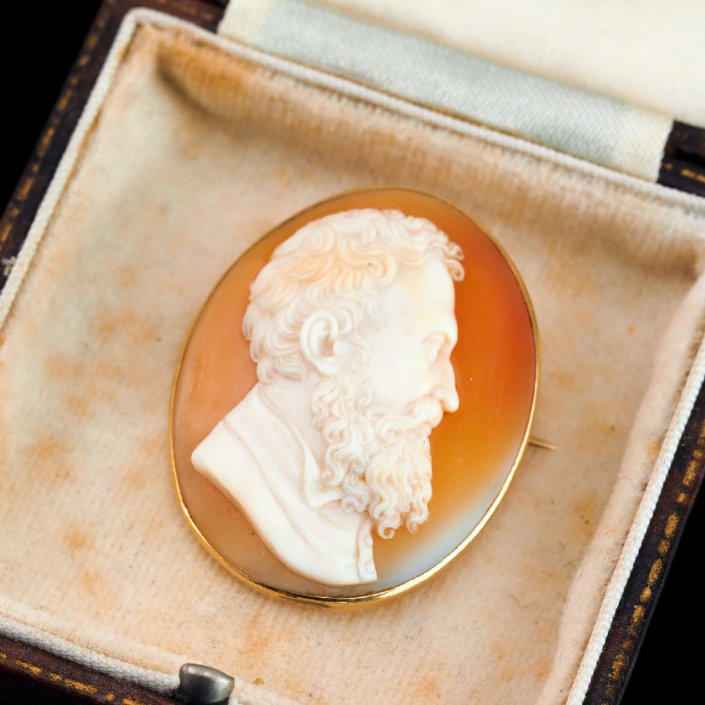 Antique Victorian Cameo Brooch 14ct Gold with Portrait of a Gentleman - c.1890 View XI