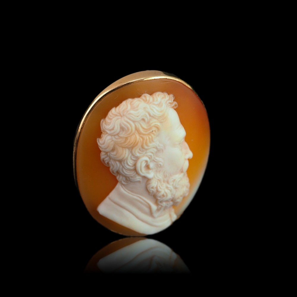 Antique Victorian Cameo Brooch 14ct Gold with Portrait of a Gentleman - c.1890 View XIII