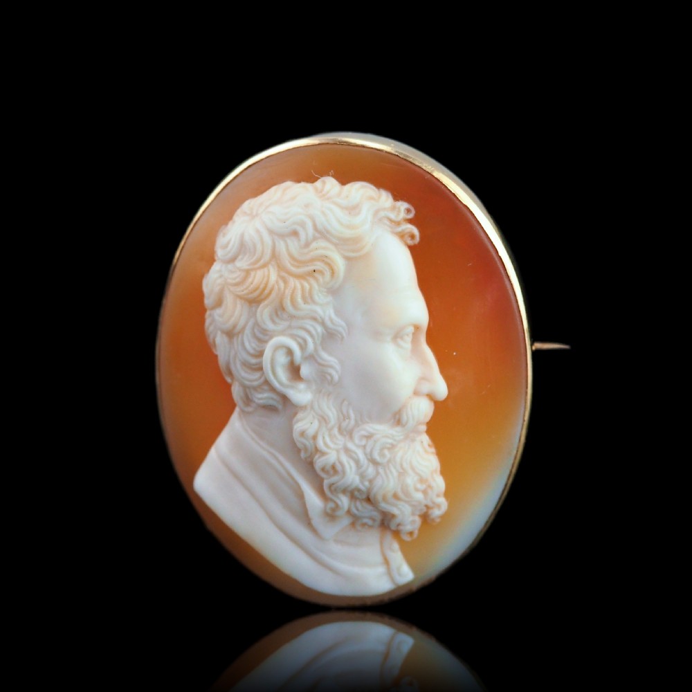 Antique Victorian Cameo Brooch 14ct Gold with Portrait of a Gentleman - c.1890 View XVI