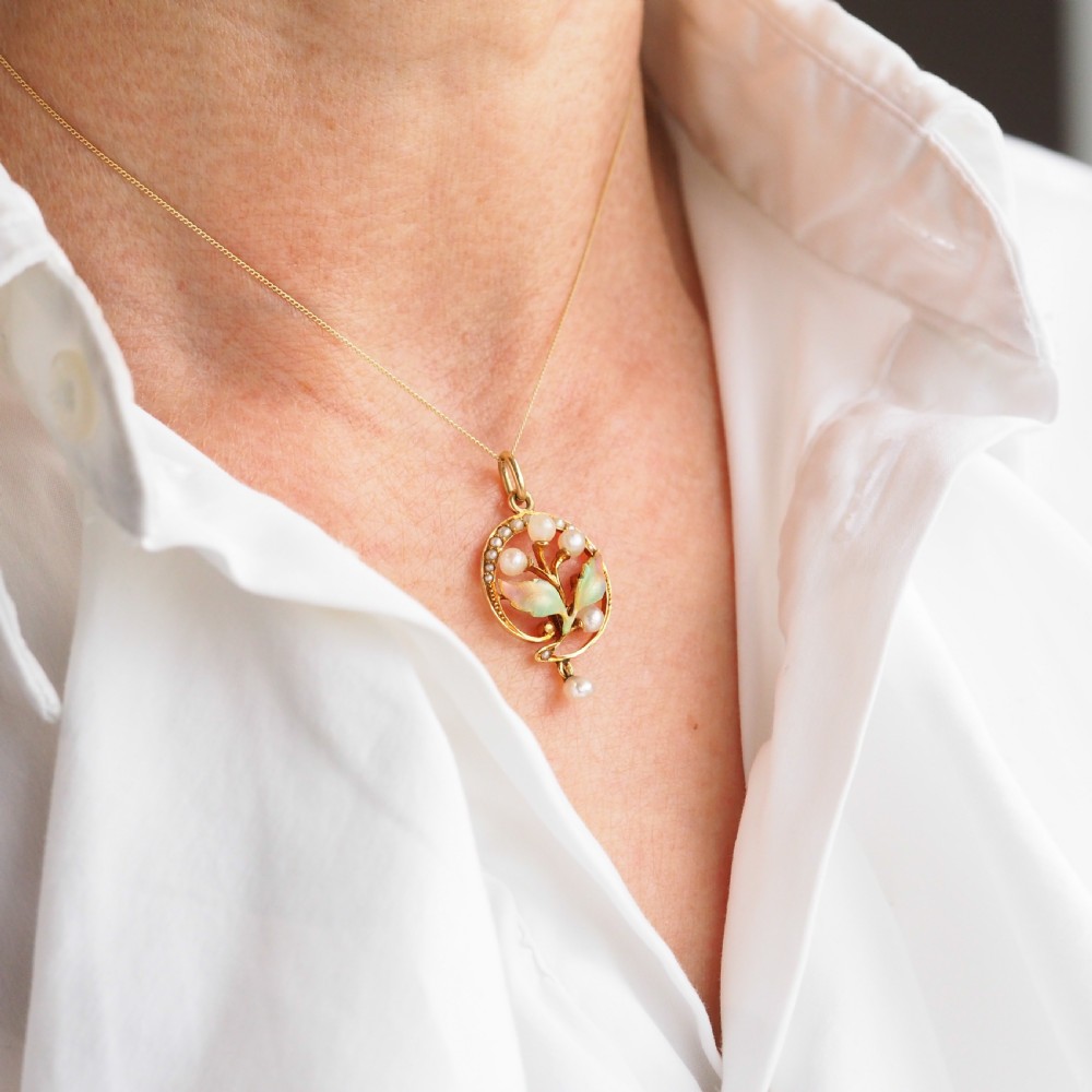 Antique Edwardian Pearl & Enamel Pendant Necklace 15ct Gold Art Nouveau Floral/Leaf Design - c.1910 View XXIII