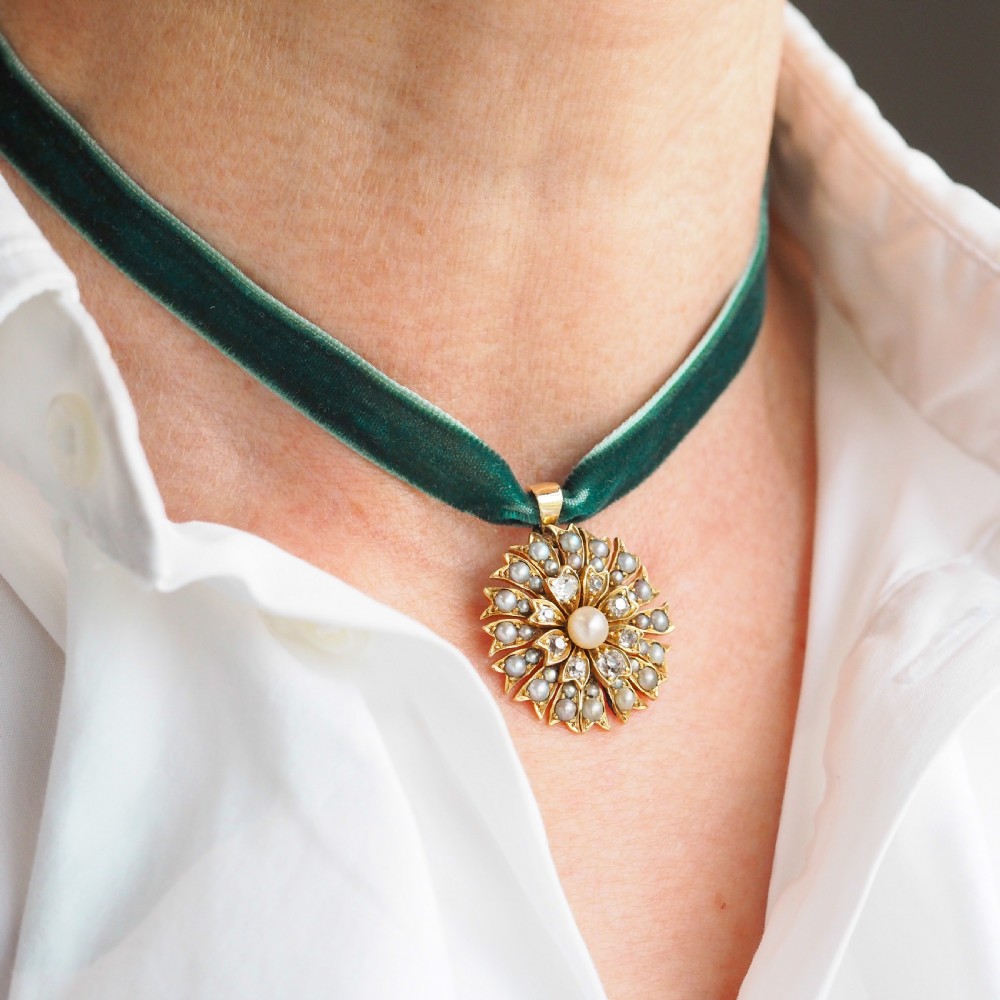 Antique Victorian Diamond and Pearl Necklace/Choker 15ct Gold Floral Design - c.1900 View XVII