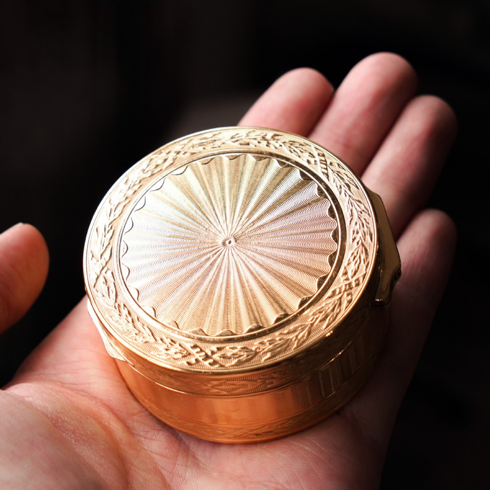 Antique French Solid Silver Gilt Snuff Box / Circular Box with Engine Turned/Guilloche Decoration - 19th c. View VI