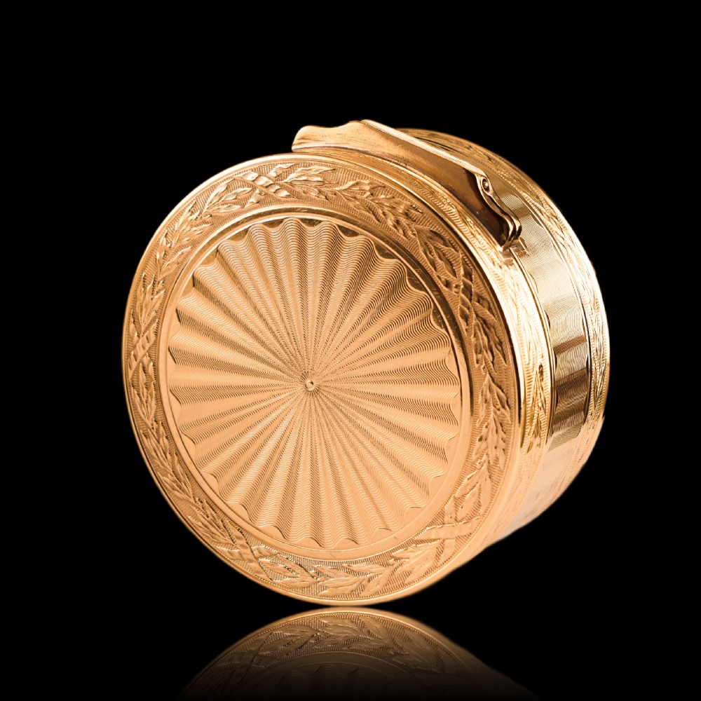 Antique French Solid Silver Gilt Snuff Box / Circular Box with Engine Turned/Guilloche Decoration - 19th c. View X
