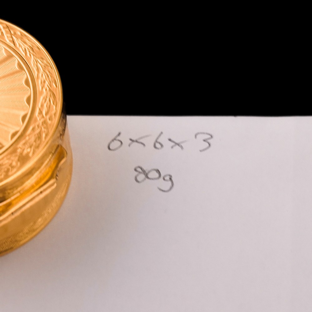 Antique French Solid Silver Gilt Snuff Box / Circular Box with Engine Turned/Guilloche Decoration - 19th c. View XVI