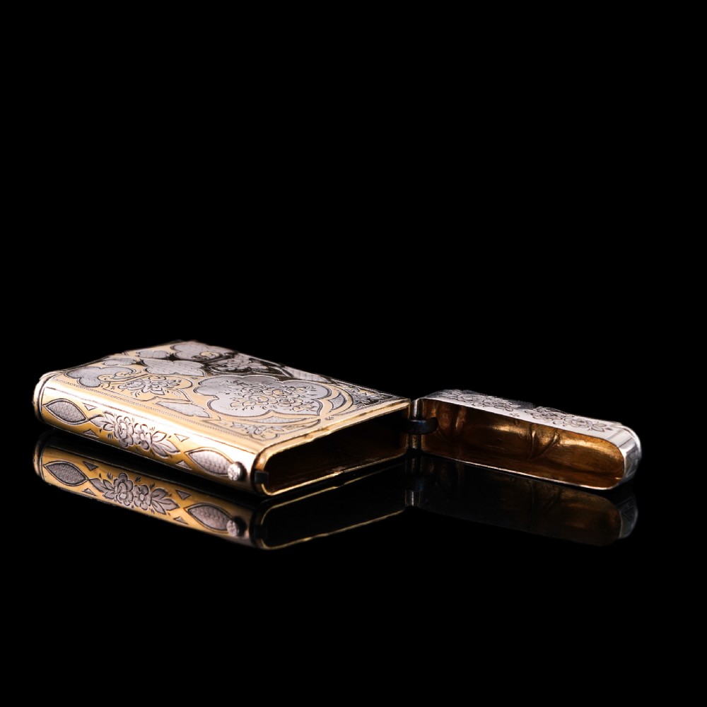 Antique French Solid Silver Parcel Gilt Cigarette Case with Engraved Scenes - 19th c. View VIII