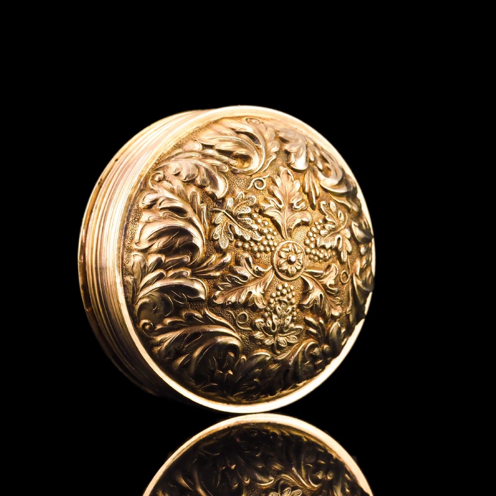 Antique Georgian Silver Gilt Snuff Box Spherical/Circular with Acanthus & Vine Decorations - John Bettridge 1823 View IV