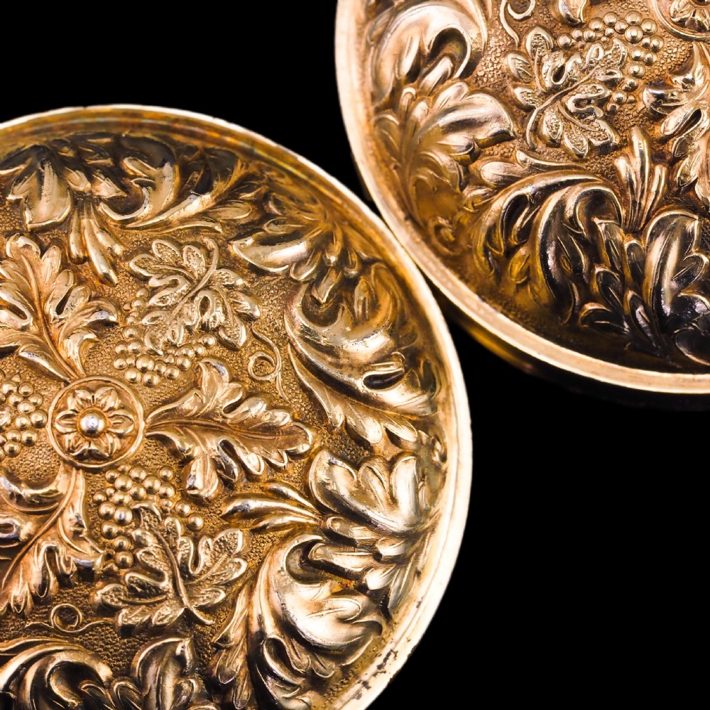 Antique Georgian Silver Gilt Snuff Box Spherical/Circular with Acanthus & Vine Decorations - John Bettridge 1823 View XXIV