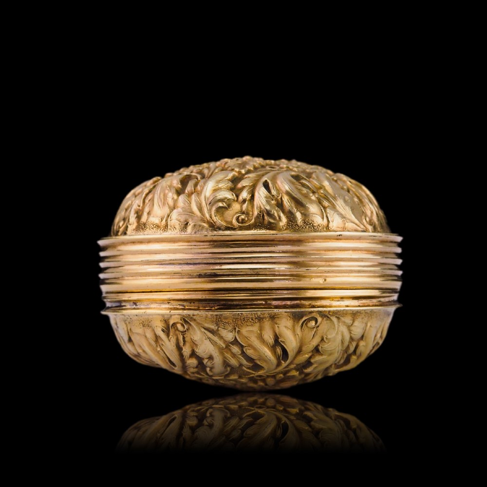 Antique Georgian Silver Gilt Snuff Box Spherical/Circular with Acanthus & Vine Decorations - John Bettridge 1823 View XXVII