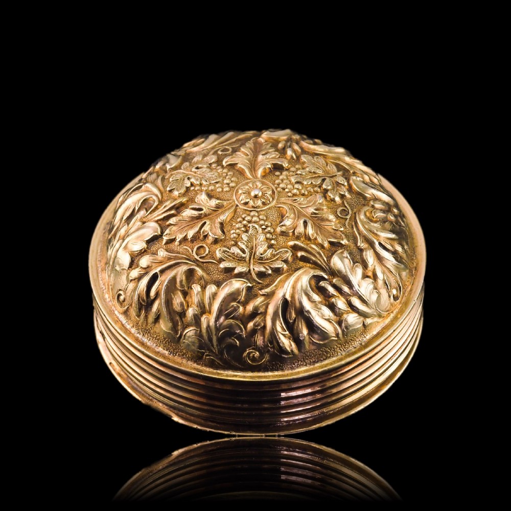 Antique Georgian Silver Gilt Snuff Box Spherical/Circular with Acanthus & Vine Decorations - John Bettridge 1823 View XXVIII