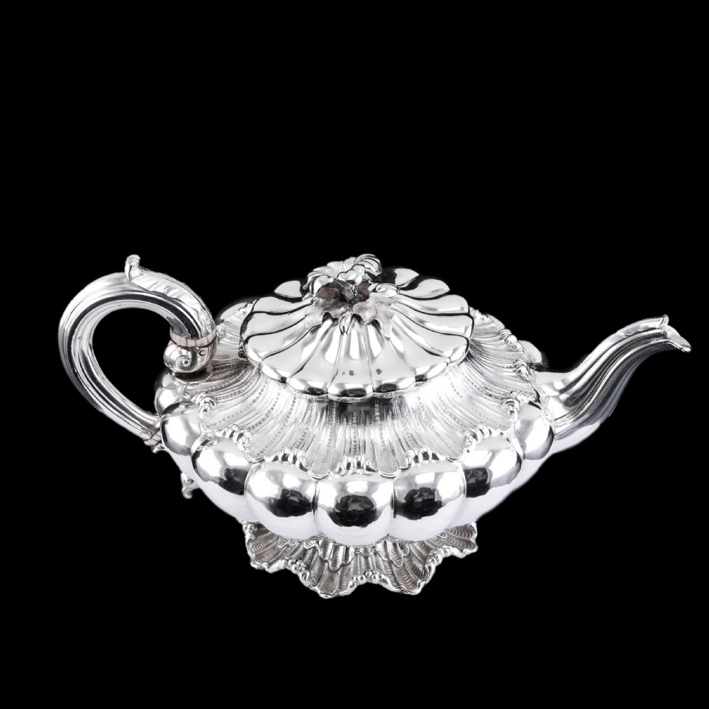 Antique Georgian Solid Silver Teapot 'Melon Shape' Sea Spume and Acanthus - Barnards 1830 View XI