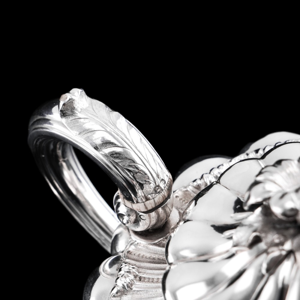 Antique Georgian Solid Silver Teapot 'Melon Shape' Sea Spume and Acanthus - Barnards 1830 View XV