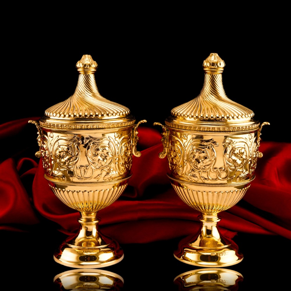 Antique Solid Silver Gilt Vase/Urn Pair with Figural Roman Classical Influences - George Nathan & Ridley Hayes 1910 View XIII