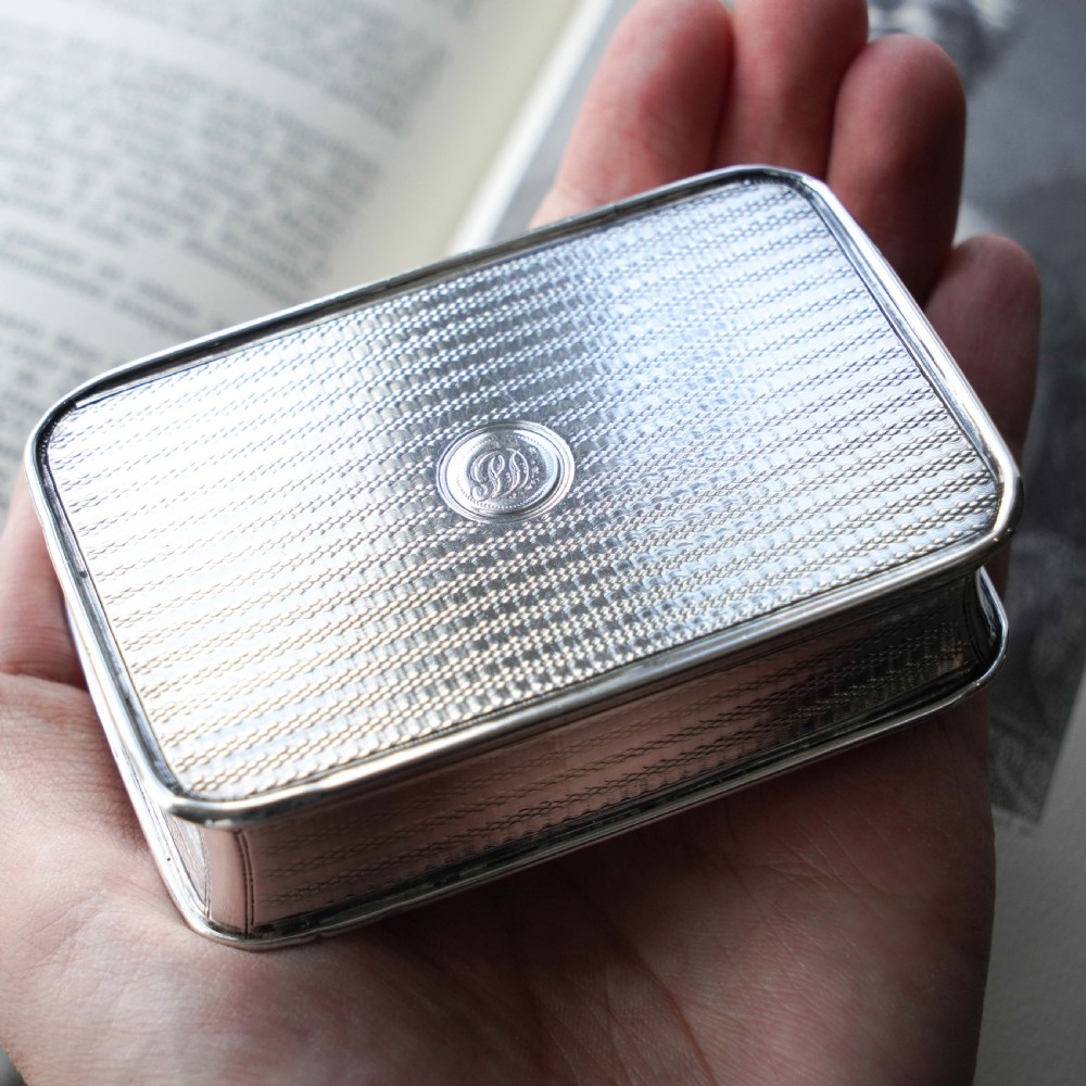 Large Antique Georgian Solid Silver Snuff Box with Engine Turned Motifs - London 1814