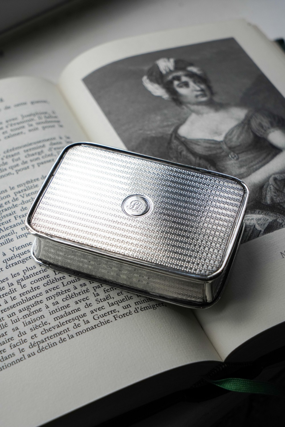 Large Antique Georgian Solid Silver Snuff Box with Engine Turned Motifs - London 1814 View IX