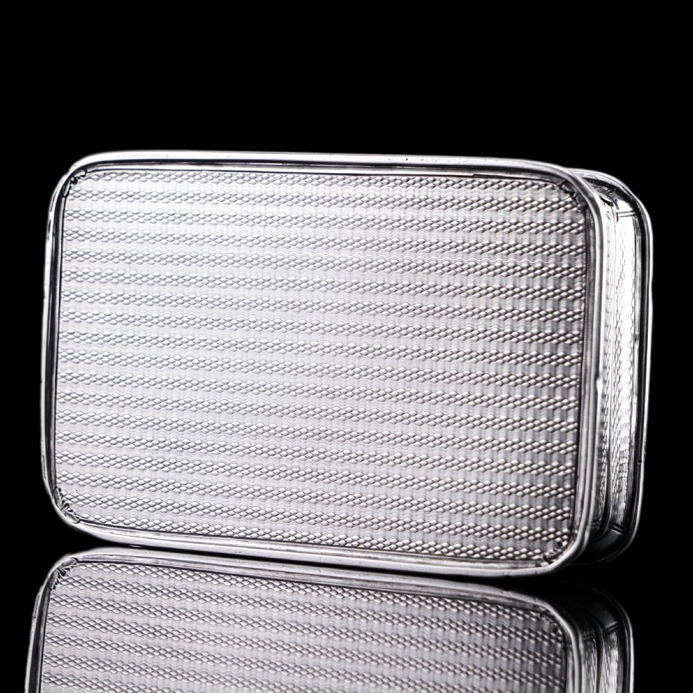 Large Antique Georgian Solid Silver Snuff Box with Engine Turned Motifs - London 1814 View XXVI